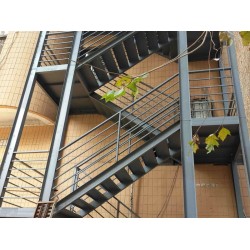 钢结构楼梯怎么算尺寸？